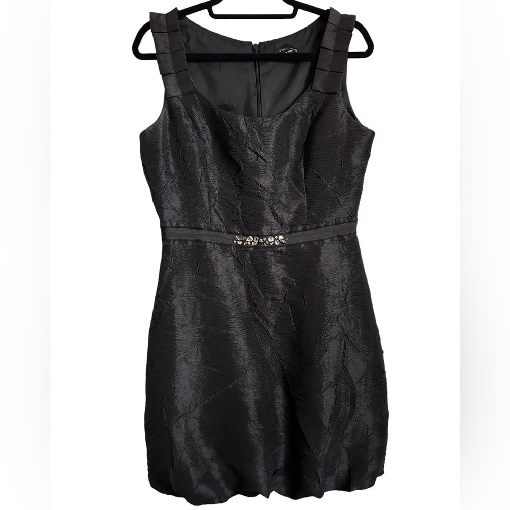 Max and Cleo Women’s Sleeveless Black Crinkle Puffball Dress- Size 12